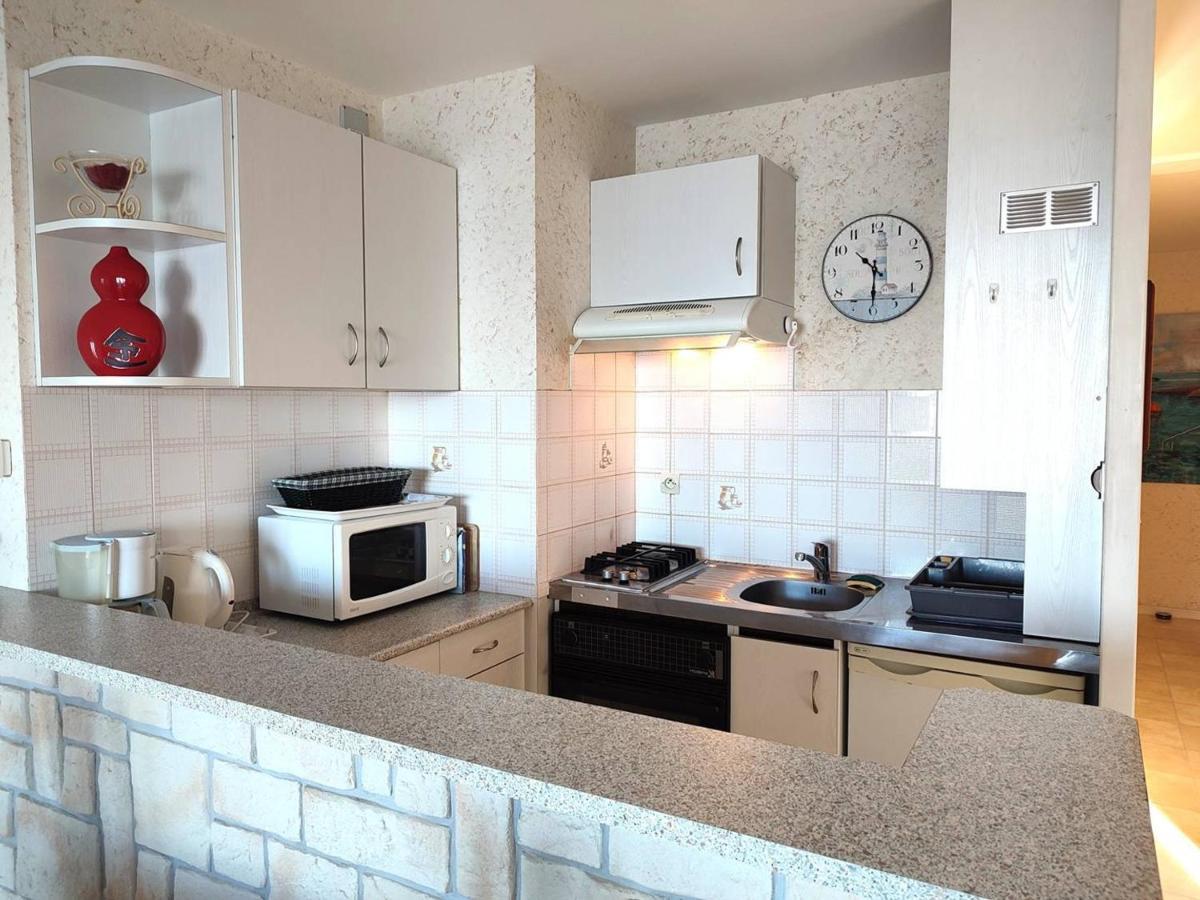 Superbe Appartement Avec Vue Mer Et Parking A Tregastel - Fr-1-368-29 Eksteriør billede